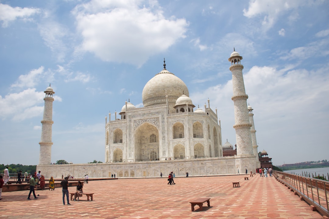 Taj Mahal at Dawn: Lights and Colors on the Yamuna - Agra | Secret World Trip Planner