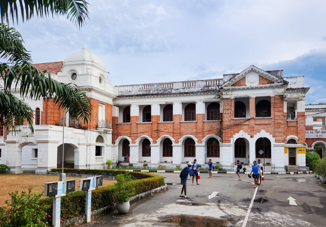 Scopri la Library in Sri Lanka: un tesoro di storia e cultura — Palugaswewa