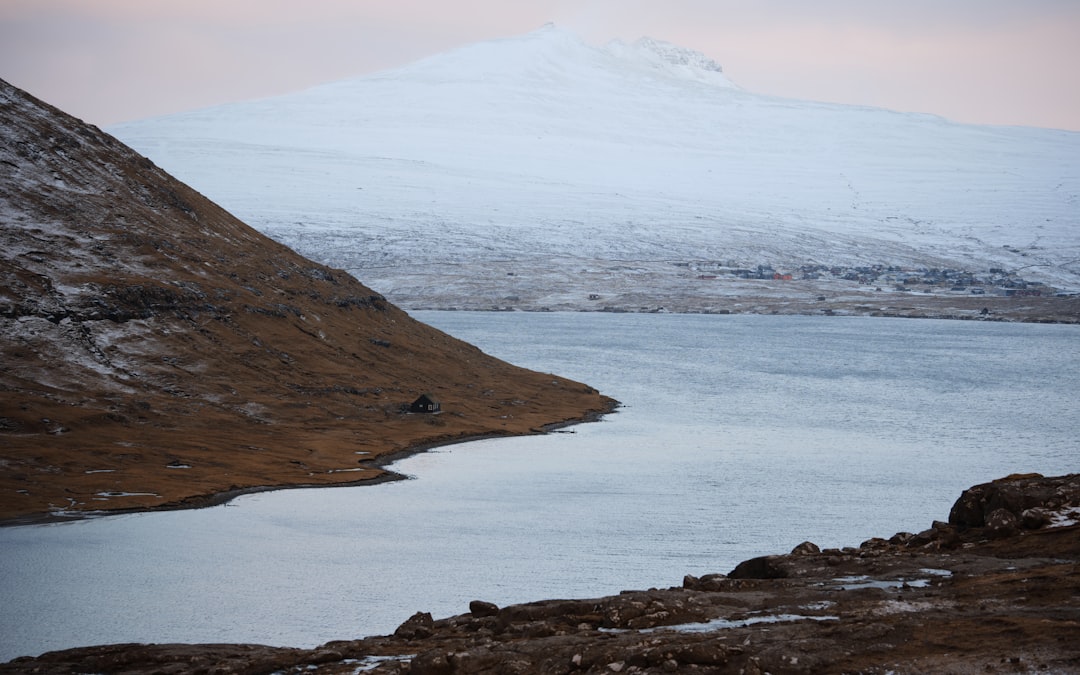 Sørvágsvatn: The Lake That Floats Above the Ocean - Sørvágsvatn | Secret World Trip Planner