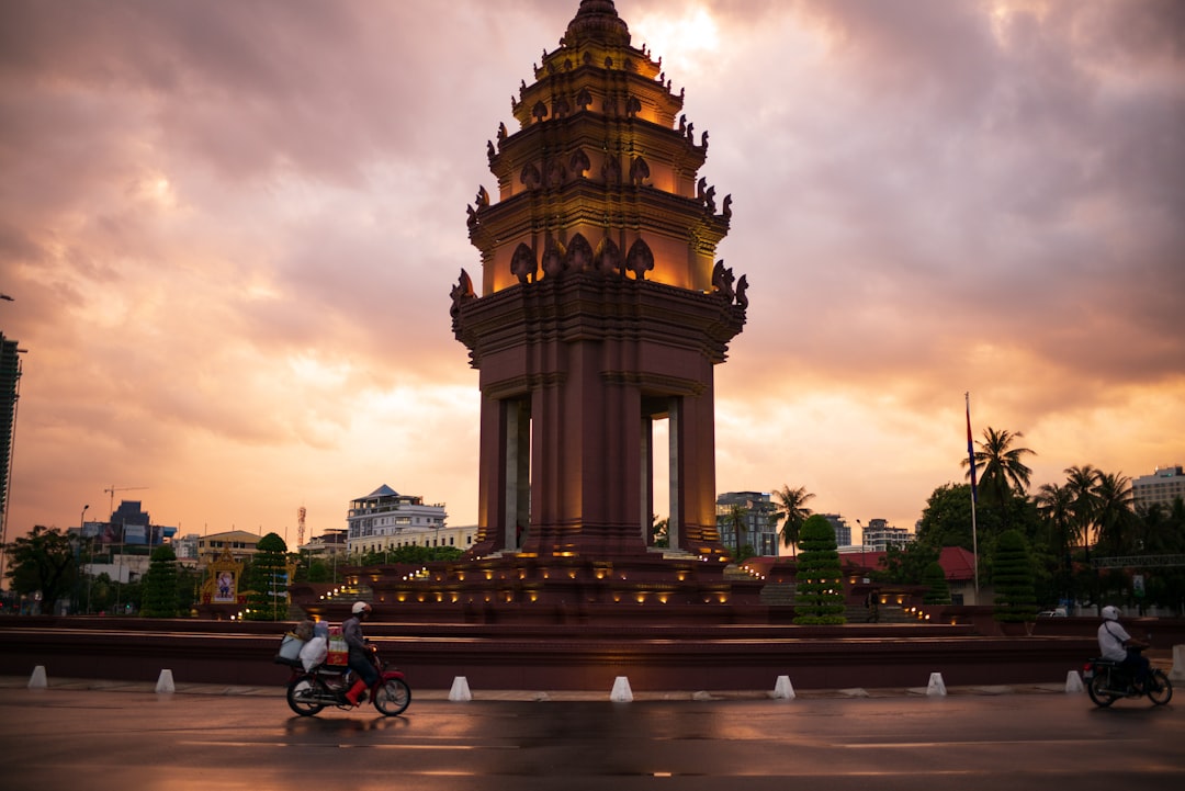 Independence Monument of Kep: History and Significance - Krong Kaeb | Secret World Trip Planner