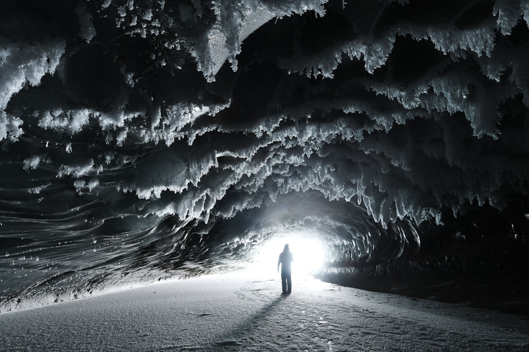 Grotta di ghiaccio Narusawa: nel cuore del Fuji - Minamitsuru District | Secret World Trip Planner