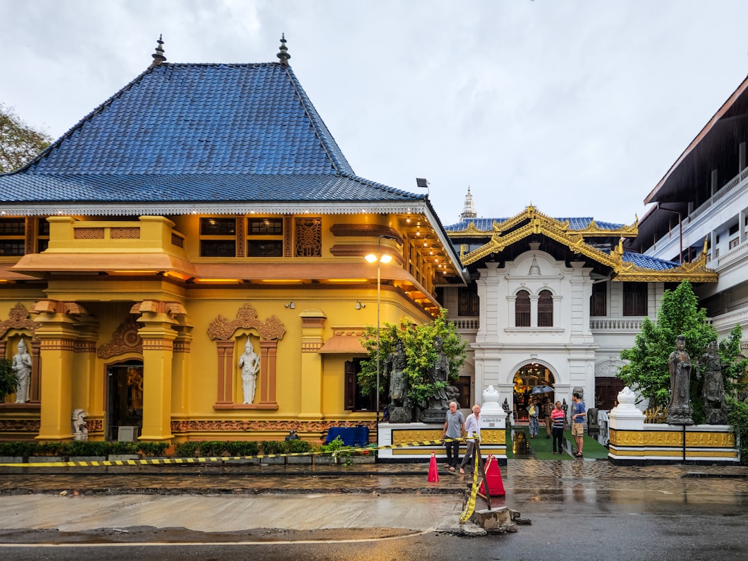 Scopri il Gangaramaya Temple: un gioiello culturale a Colombo - Colombo | Secret World Trip Planner