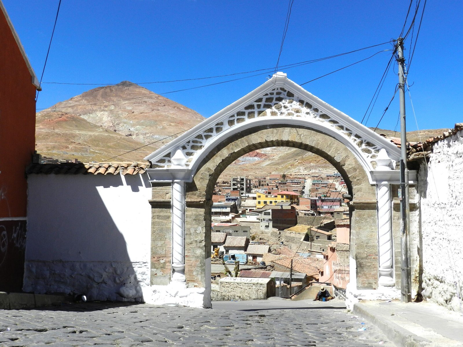 Arco: Eine Reise zwischen Kultur und Abenteuer in Bolivien — Copacabana