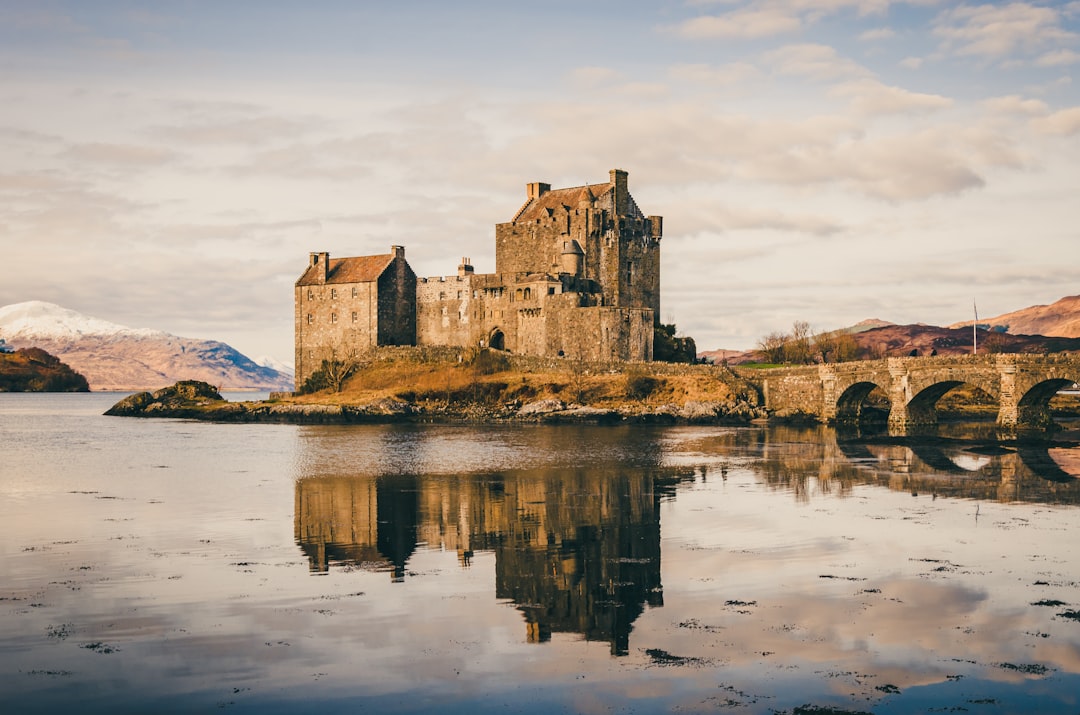 Crannog: Die Geheimnisse der schottischen künstlichen Inseln — North Lanarkshire