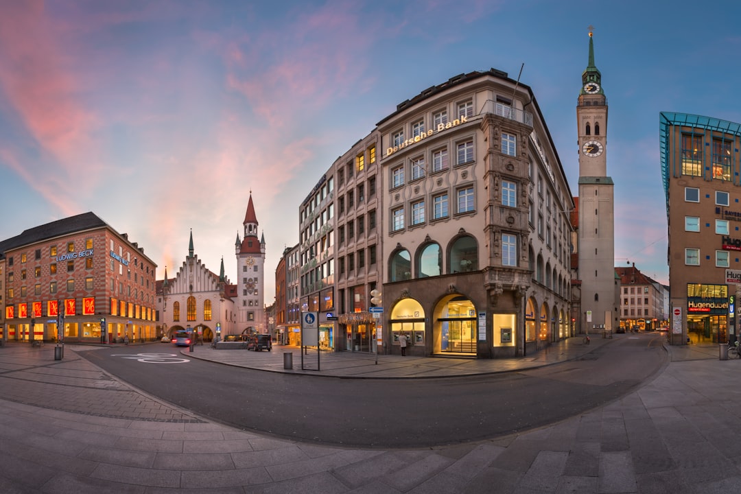 Marienplatz Monaco: Traditional Markets in Gothic Square - Marienplatz | Secret World Trip Planner