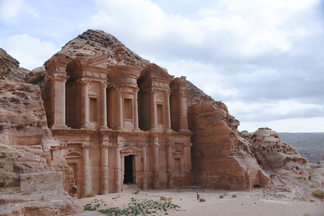 Piccola Petra: Das verborgene Juwel der Nabataeaner - 9CFX+MV2 | Secret World Trip Planner