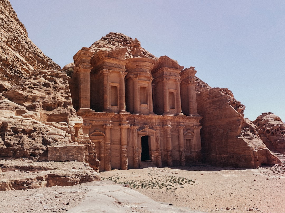 Piccola Petra: Das verborgene Juwel der Nabataeaner - 9CFX+MV2 | Secret World Trip Planner