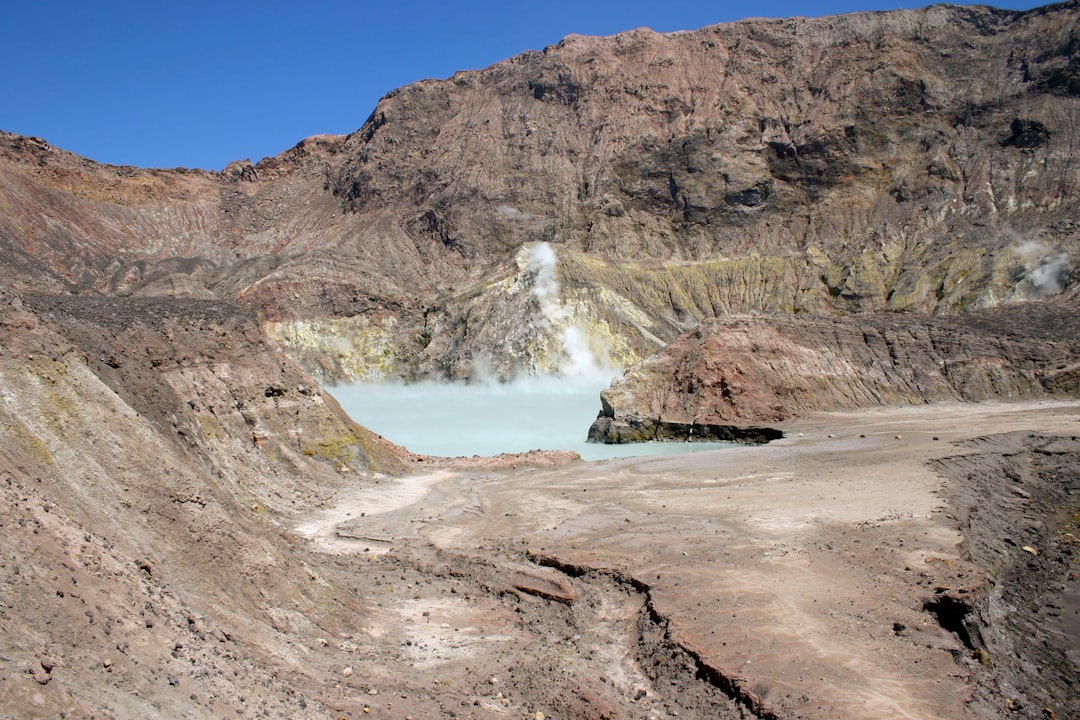 Whakaari/White Island: il vulcano marino della Nuova Zelanda - Whakaari/White Island | Secret World Trip Planner