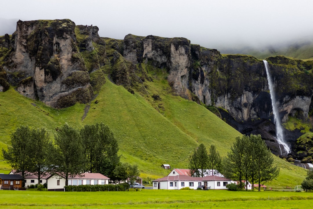 Entdecke Víkurhyrna: Ein Naturparadies in Island - Ólafsfjörður | Secret World Trip Planner