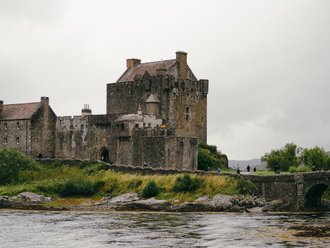 Die Geschichte des Forts in Schottland: Eine Reise in die Vergangenheit — MV7J+PM Peebles