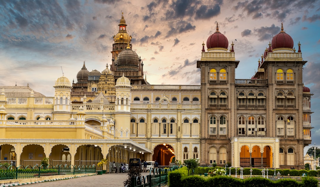 Mysuru Palast: Architektur und Kunst in Mysore - Mysore | Secret World Trip Planner