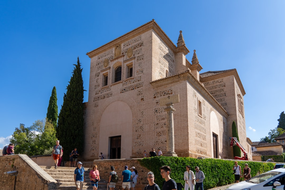 Generalife in Granada: The Nasrid Summer Palace Gardens — Centro