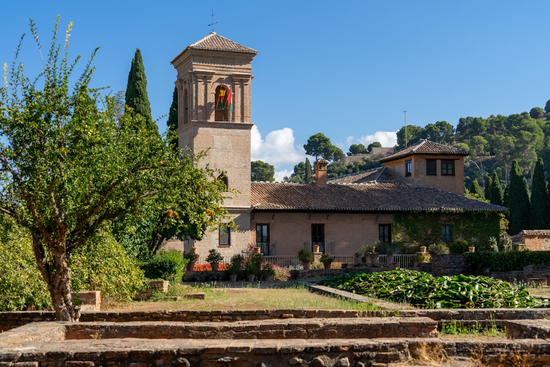Generalife in Granada: Die Gärten des Nasridenpalastes - Centro | Secret World Trip Planner