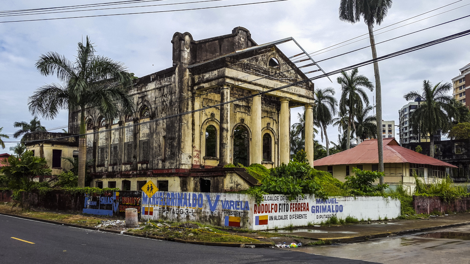 Antigua Iglesia Unión: Un tesoro storico a Panama - Colón | Secret World Trip Planner