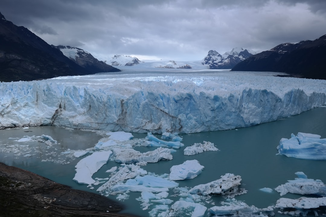 Mirador Perito Moreno bei Sonnenuntergang: Eis und Licht - Provincia di Santa Cruz | Secret World Trip Planner
