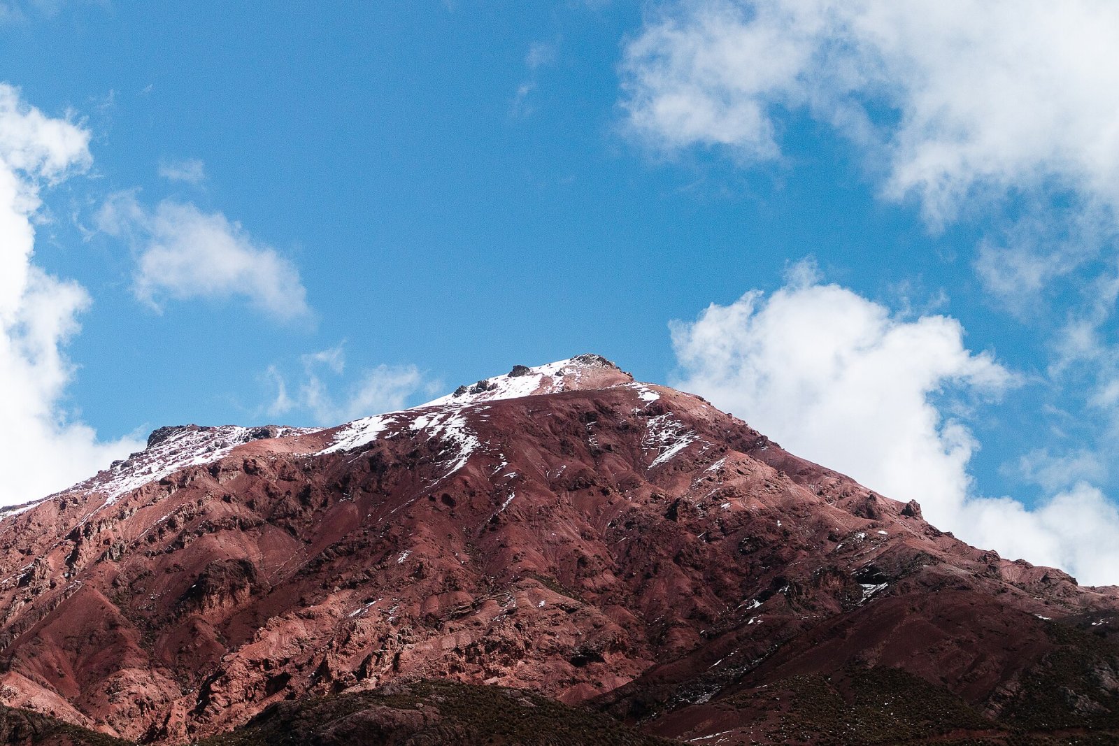 Scopri Paryaqaqa: la Montagna Sacra del Perù