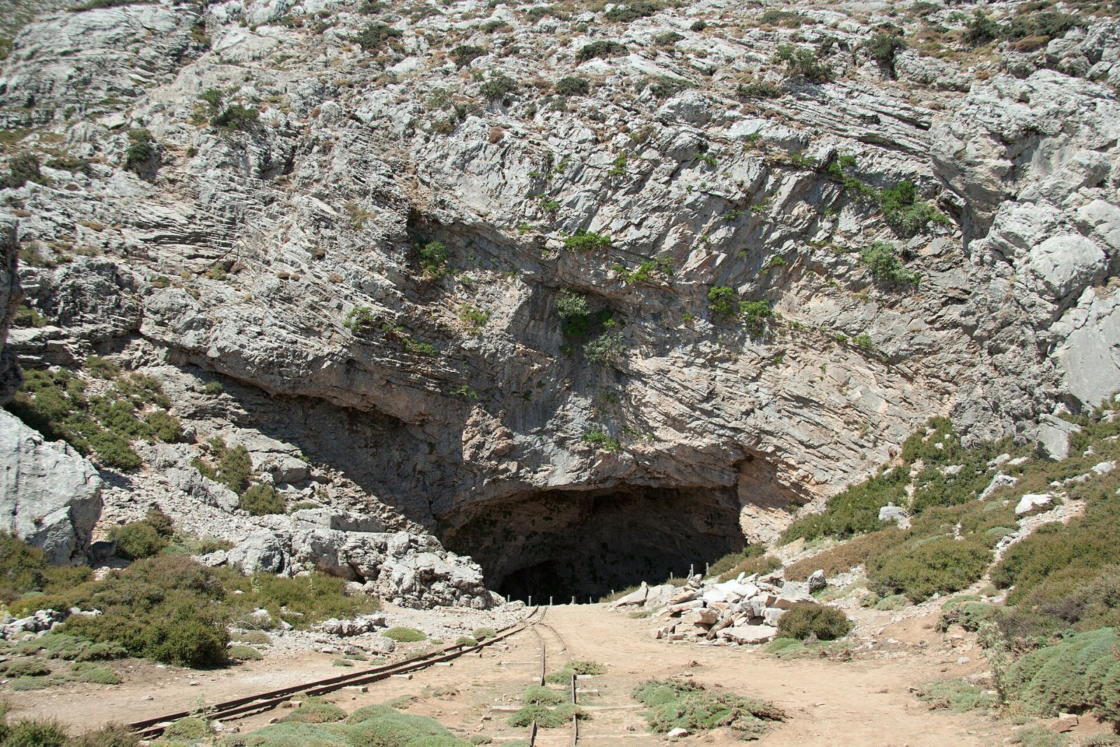 Discover the Cave of Idaea: A Journey into Greek History — 6R5H+7H Anogia