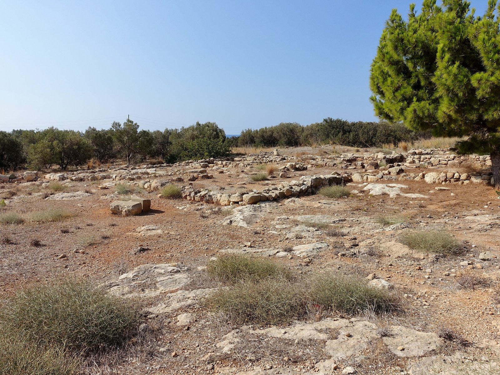 Die Erkundung der minoischen Villa von Makrygialos in Griechenland - 2XRH+XF Makrygialos Lasithiou | Secret World Trip Planner