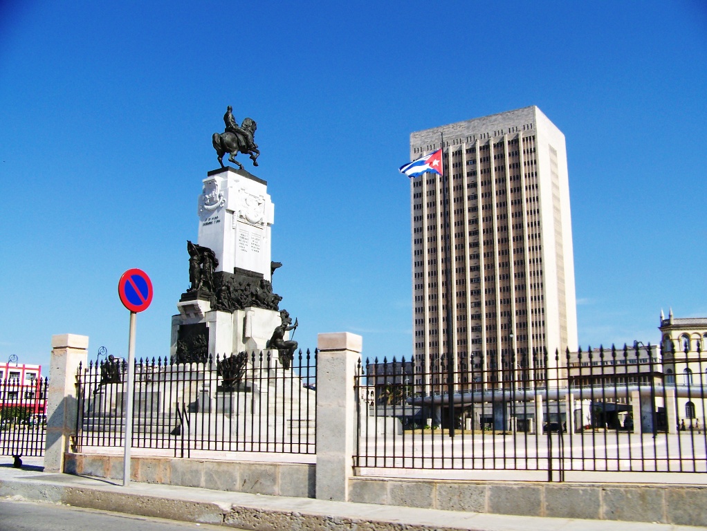 Hermanos Ameijeiras: l'ospedale simbolo di Cuba — La Habana