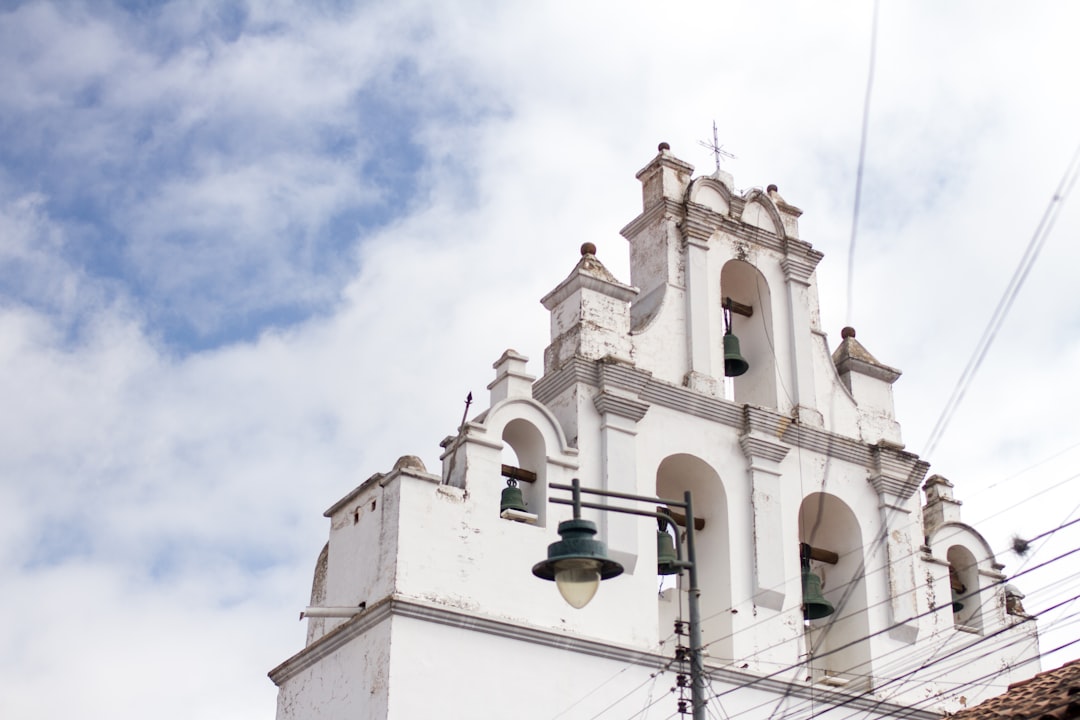 Iglesia de San Lorenzo: Tesoro Culturale di Potosí - Villa Imperial de Potosí | Secret World Trip Planner