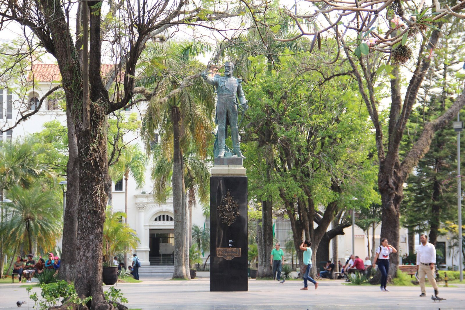 Coronel Ignacio Warnes entdecken: Ein kultureller Schatz Boliviens — Santa Cruz de la Sierra