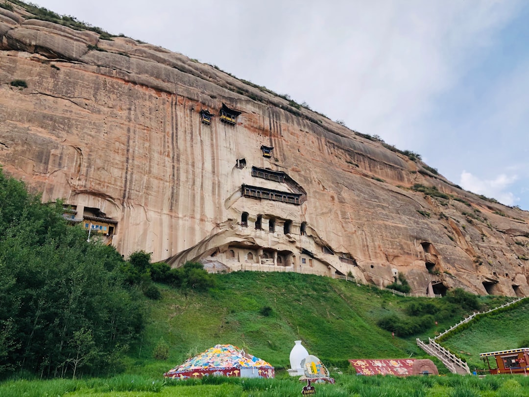 Devetscho-Grotte: Licht und Dunkelheit in Bulgarien - 5555 Devetaki | Secret World Trip Planner