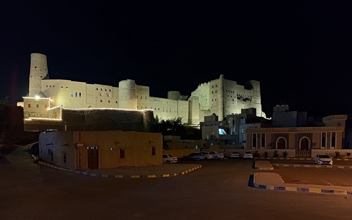 Forte Bahla: The Largest Mud Fortress in Oman — 21