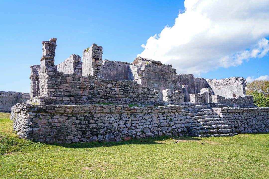 Tulum: Maya Views Over the Caribbean Sea — 77765 Tulum