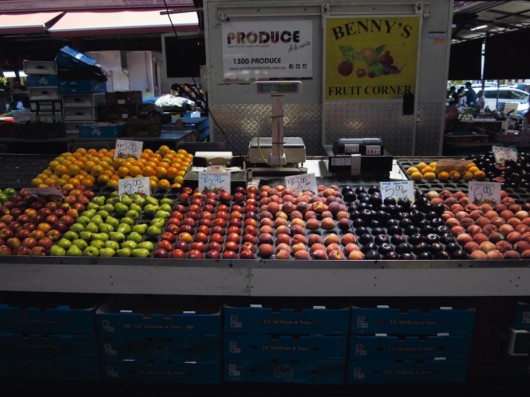 Queen Victoria Markt: Das pulsierende Herz Melbournes - Queen St | Secret World Trip Planner
