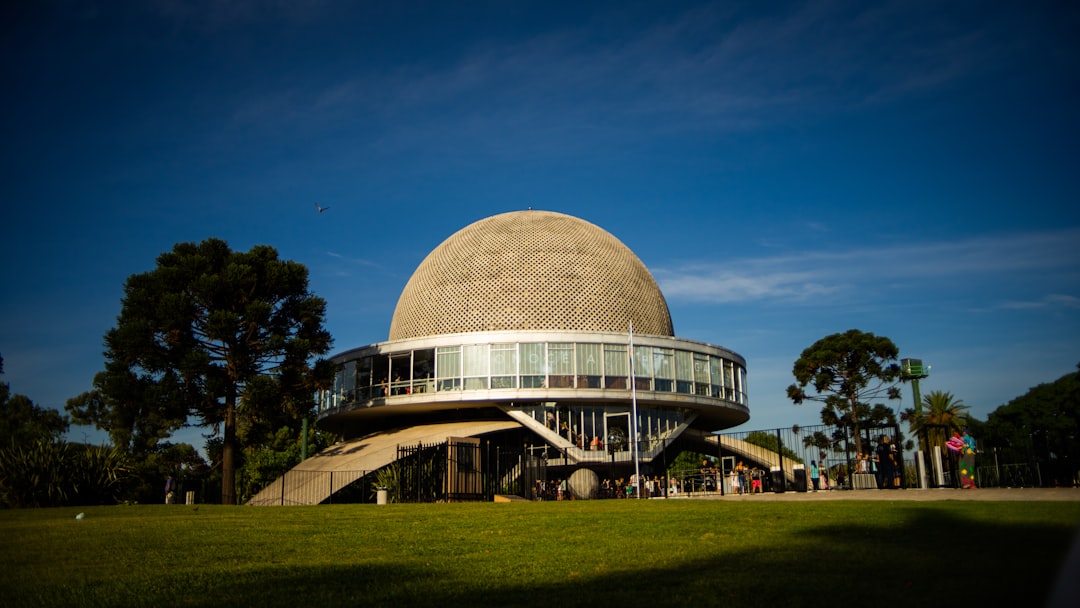 Planetarium Galileo Galilei: Zement und Sterne in Buenos Aires - Av. Sarmiento s/n | Secret World Trip Planner