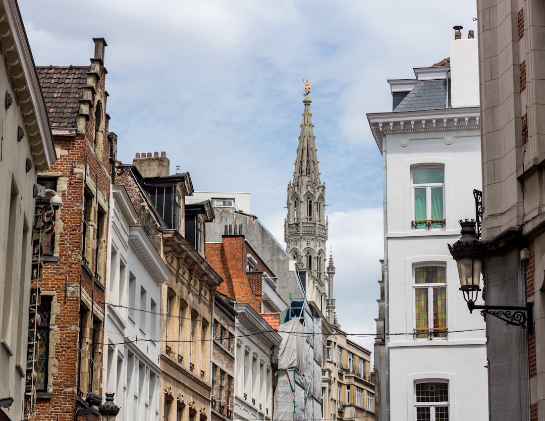 Manneken Pis: Brussels' Irreverent Bronze Icon - 1000 Bruxelles | Secret World Trip Planner