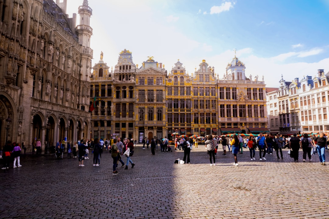 Manneken Pis: Brussels' Irreverent Bronze Icon - 1000 Bruxelles | Secret World Trip Planner