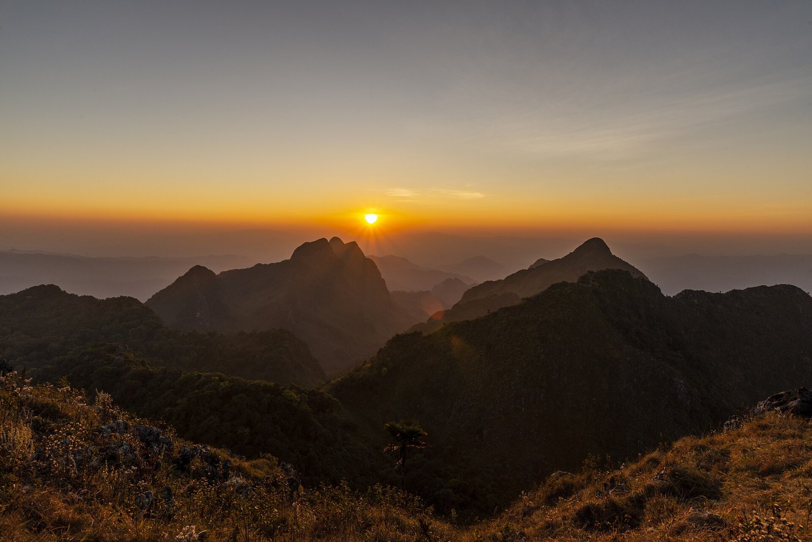 Doi Luang: The Majestic Mountain of Thailand — Mueang Phayao District