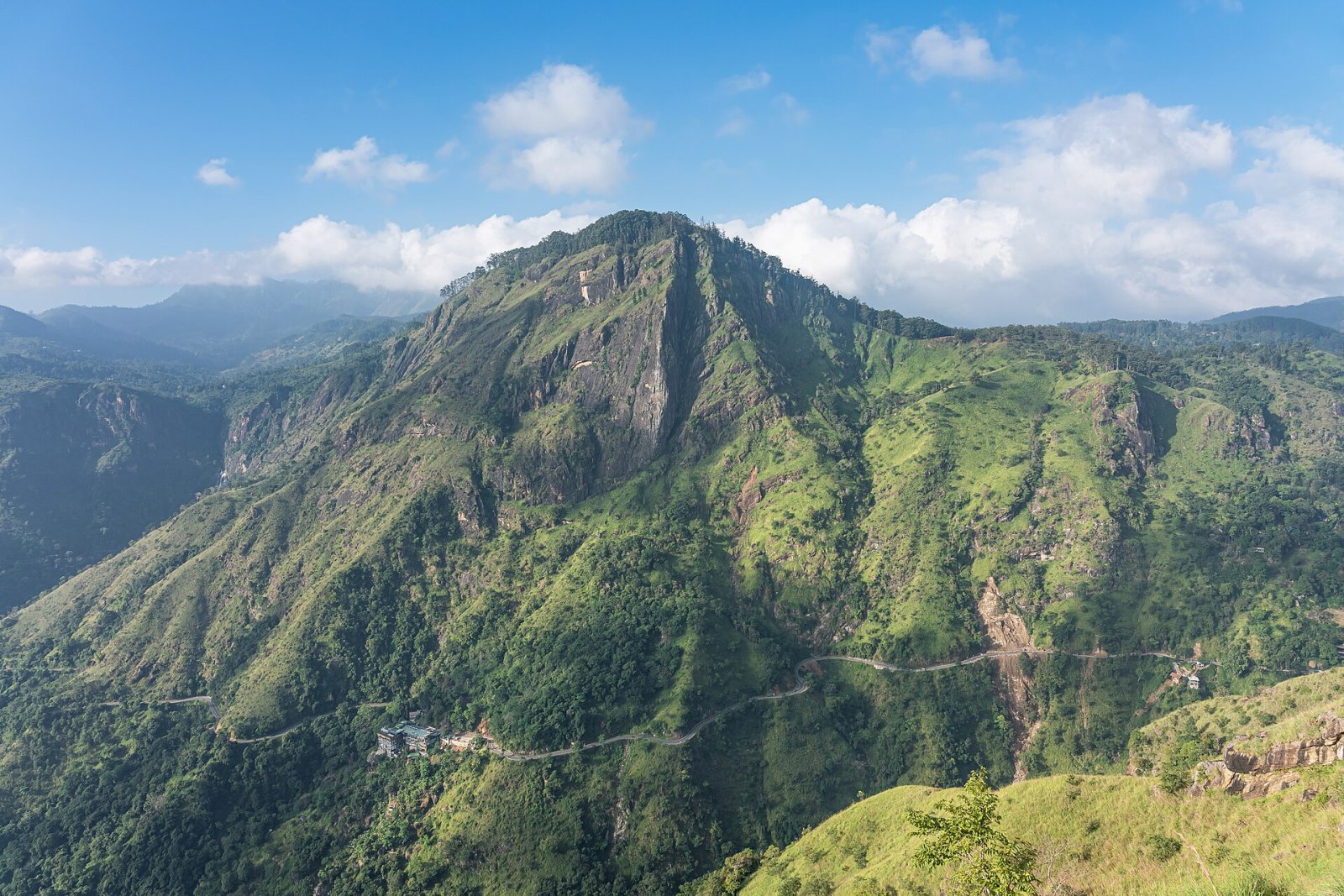 Ella Rock: A Natural Paradise in the Heart of Sri Lanka — Badulla