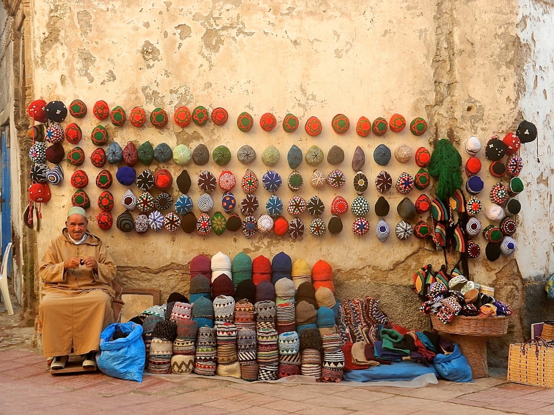 Mercati di Essaouira: legno, vento e spezie blu - Medina of Essaouira | Secret World Trip Planner