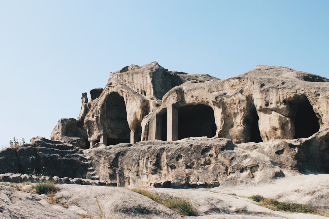 Uplistsikhe: la città pagana scavata nella roccia — Uplistsikhe Complex Road