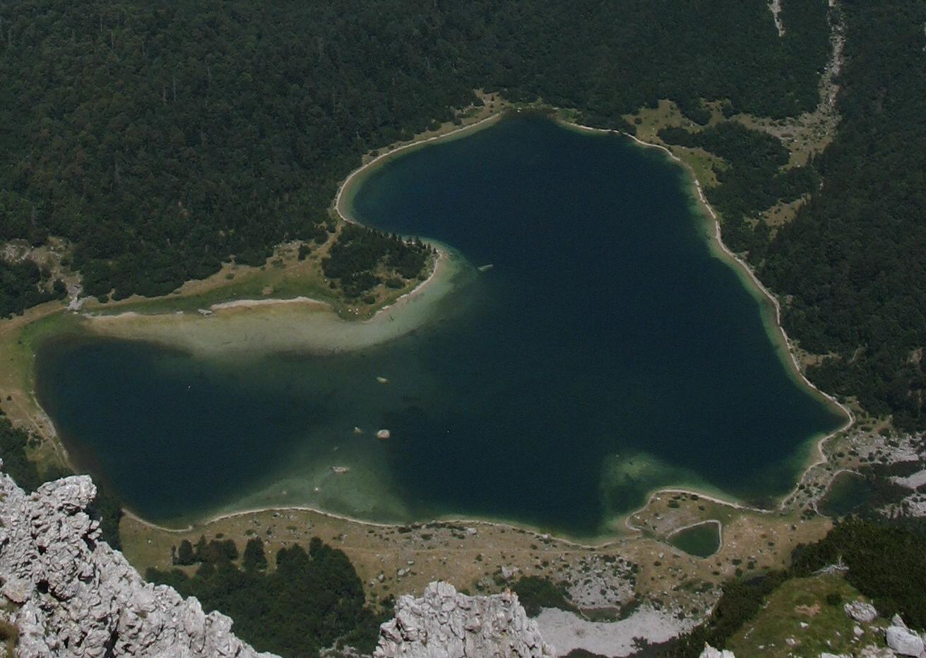 Trnovački Durmitor: Ein Naturparadies im Herzen Montenegros — Stubica