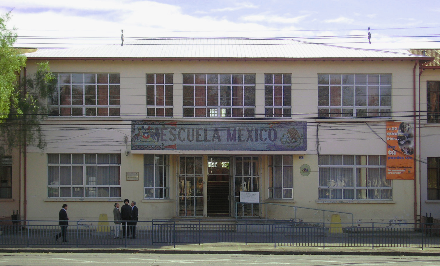 Erkundung der Murales de Siqueiros y Guerrero in Chillán — Chillán
