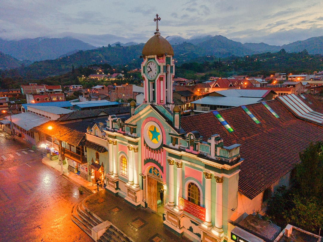 Discover El Belén: A Journey into Ecuador's Culture — Quito