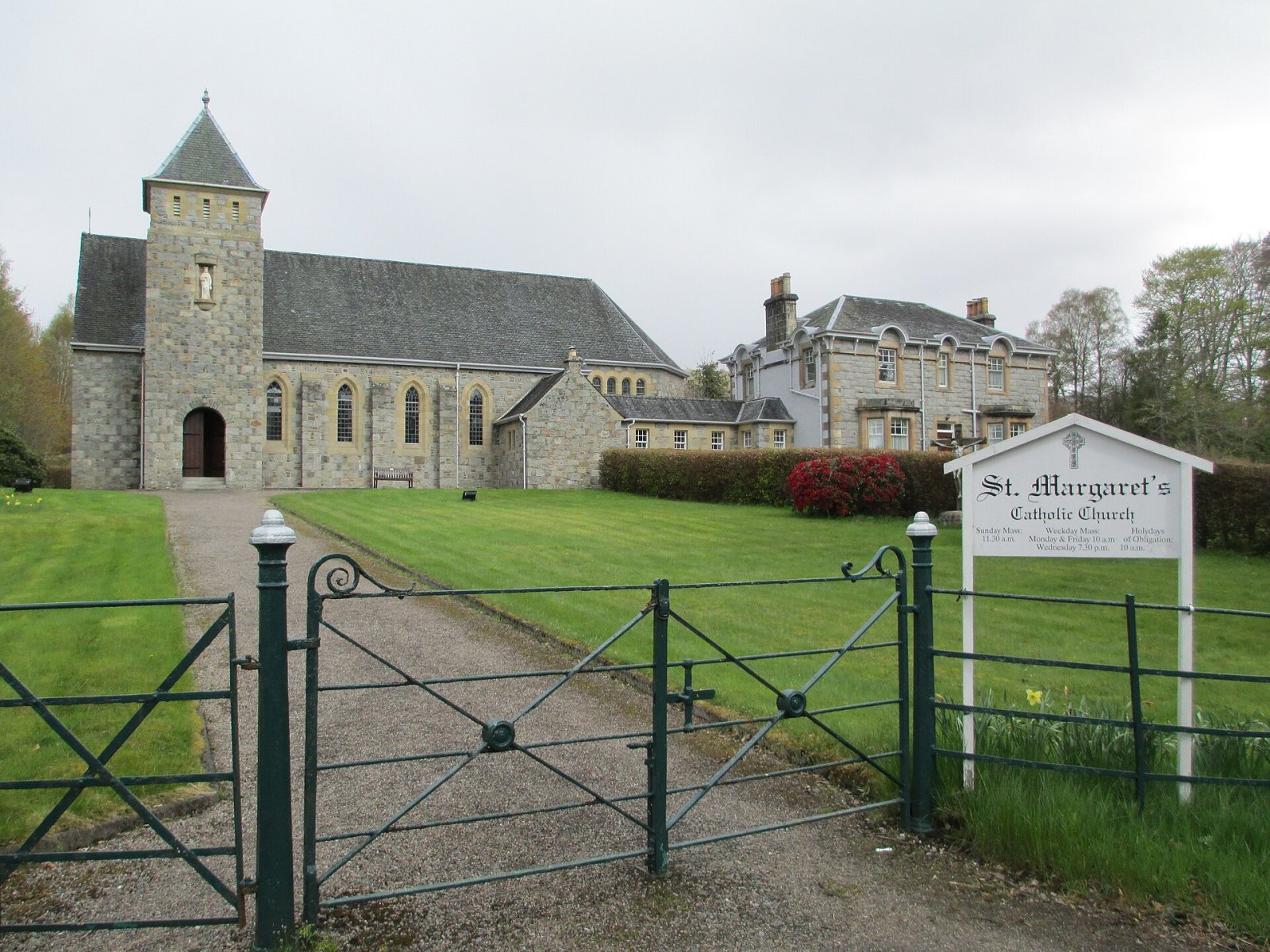 Entdecken Sie St Margaret's: die historische Kapelle von Edinburgh | Secret World Trip Planner