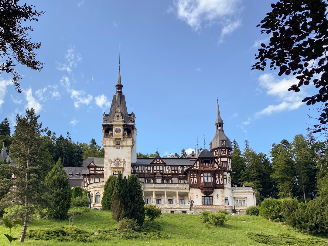 Castello di Peleș: neo-rinascimento Juwel in Rumänien - Aleea Peleșului 2 | Secret World Trip Planner