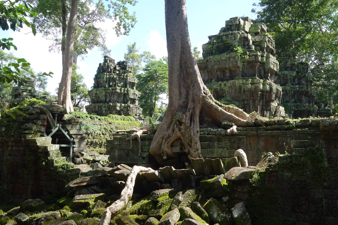 Entdecken Sie Wat Banan: ein kultureller Schatz in Kambodscha — បាណន់