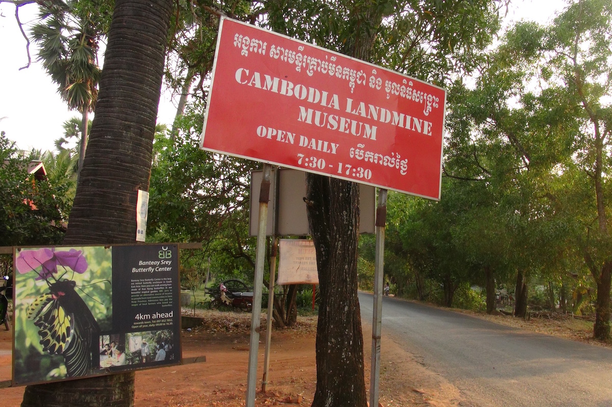 Besuch des Landmine Museums in Kambodscha: eine Reise in die Erinnerung — Phumi Khna