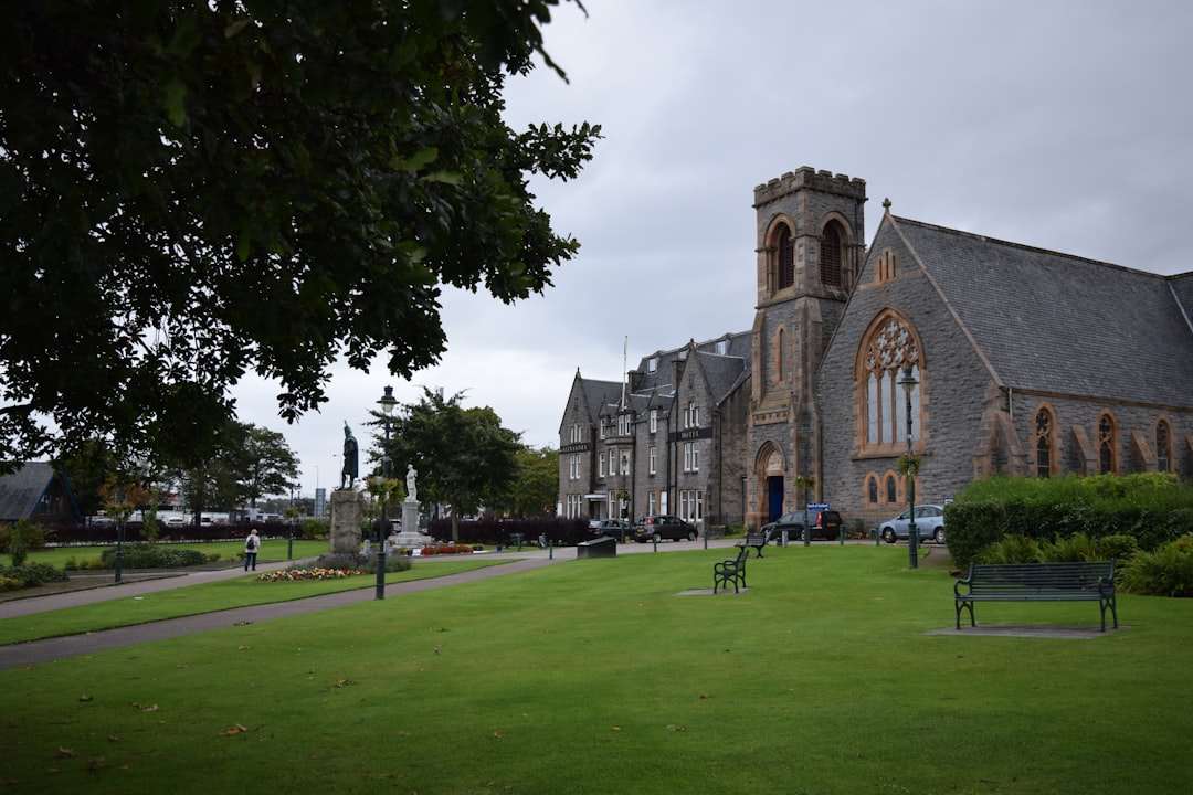 Scopri Lincluden Collegiate Church: Storia e Bellezza in Scozia — Dumfries and Galloway