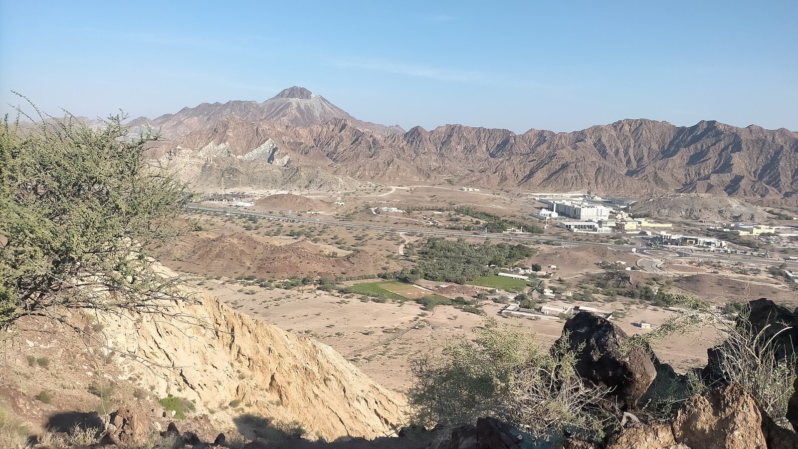 Scopri Jabal al Abyad: la bellezza naturale dell'Oman — Sur Masirah