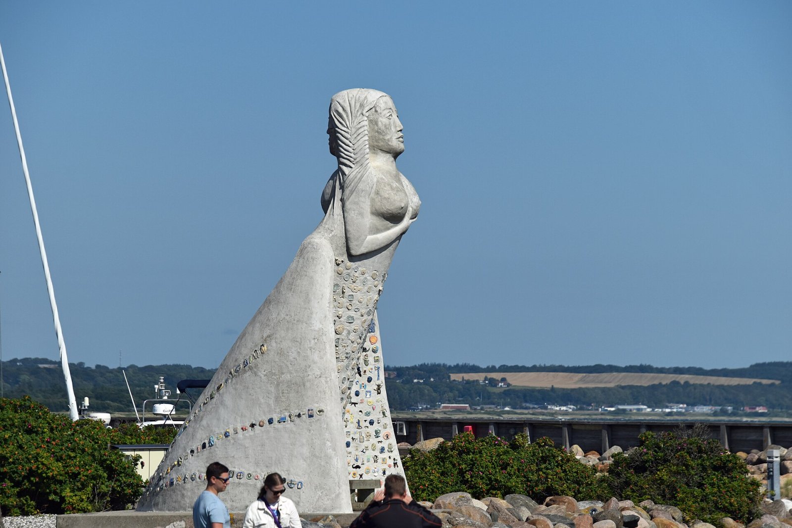 Fruen fra Havet: Die Skulptur, die das dänische Meer erzählt — Fruen fra Havet