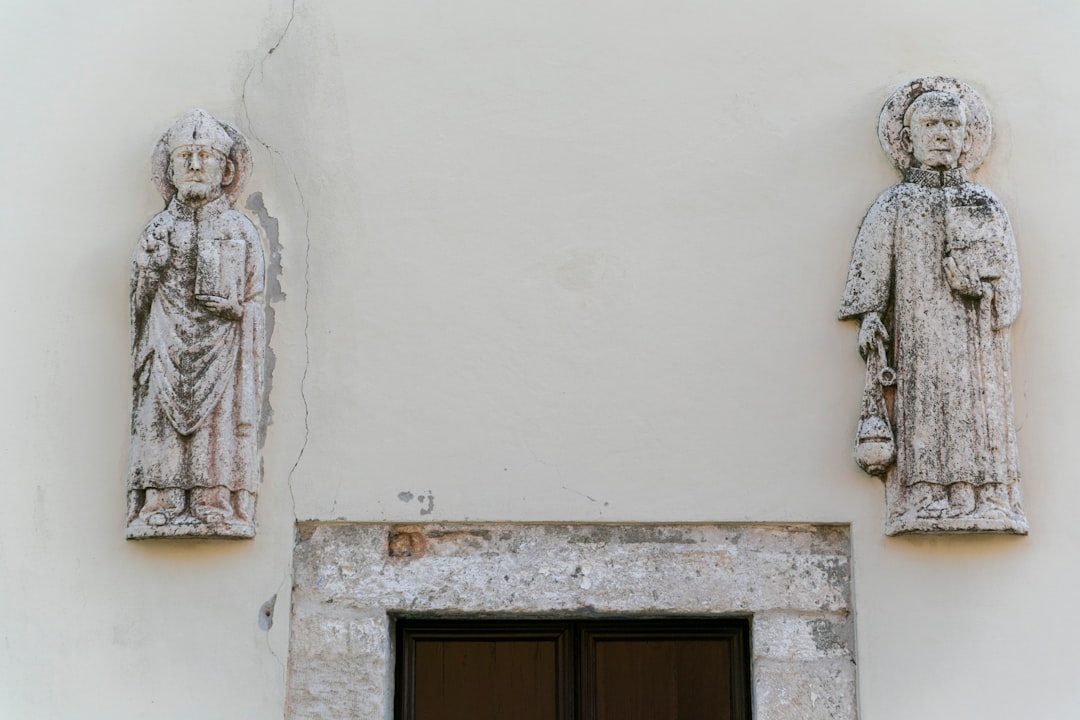 Scoprire Grgur Ninski: un simbolo della cultura croata — Varaždin