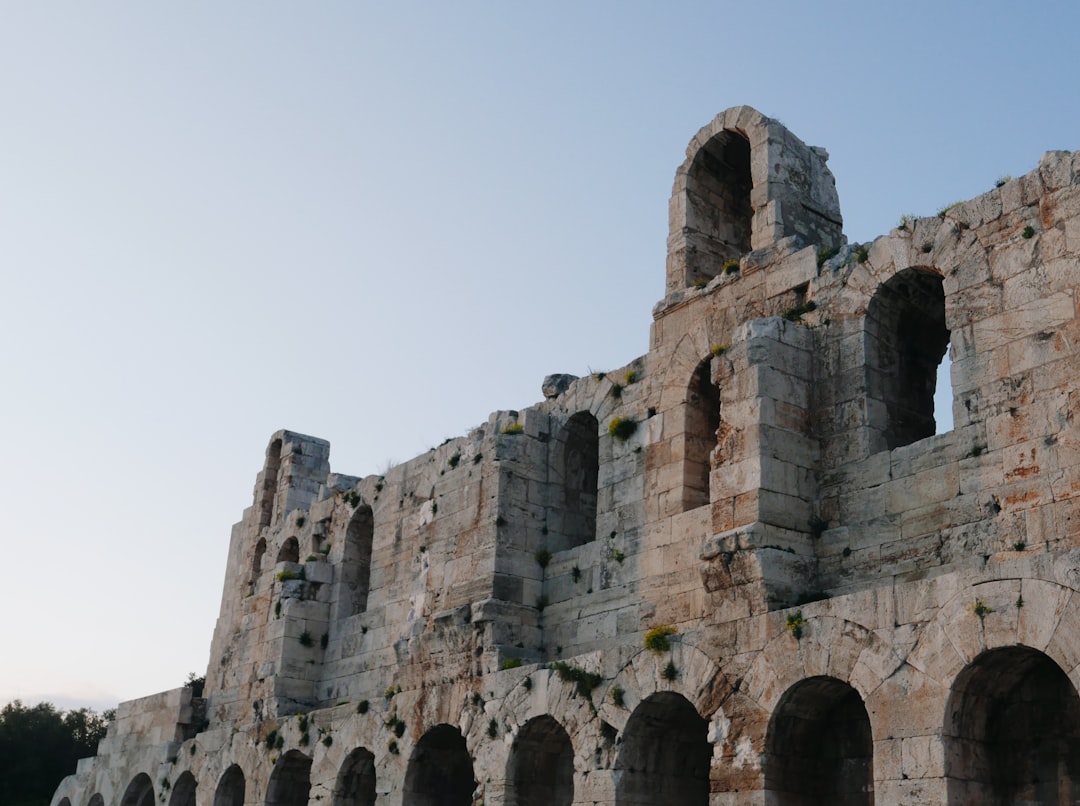 Scopri l'Acquedotto di Lyttos: un tesoro della Grecia antica - 59XJ+GP Kastelli | Secret World Trip Planner