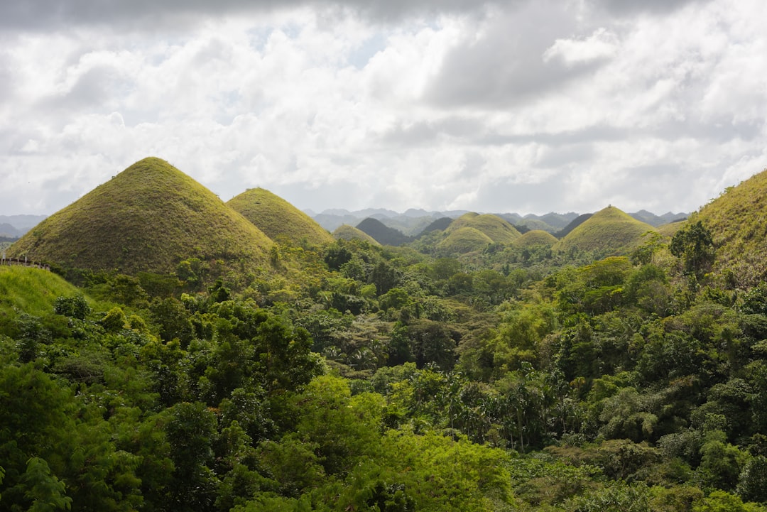 Schokoladenhügel in Bohol: Die Aussicht auf die Kegelberge - Carmen | Secret World Trip Planner