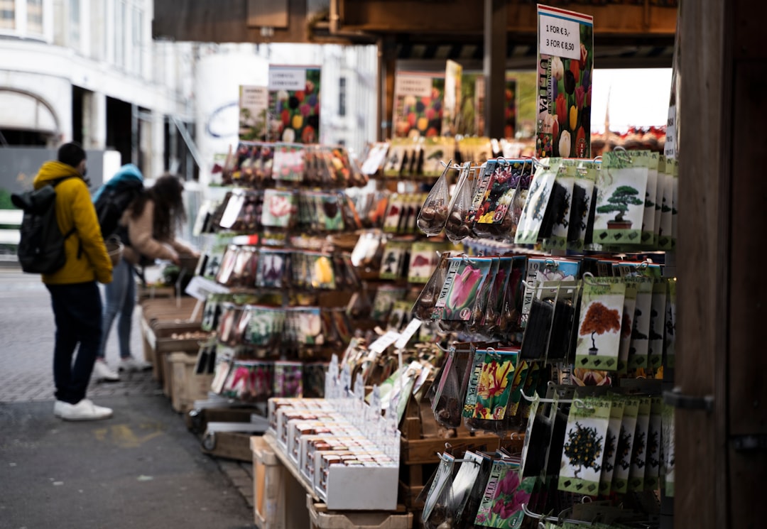 Bloemenmarkt di Amsterdam: il mercato galleggiante dei tulipani - Singel 630 | Secret World Trip Planner